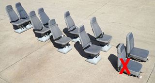 Picture of Cessna 402C Seats 