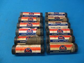 Picture of Lot of 12 New Vintage AC Aircraft Spark Plugs P/N LS-86 1557983 (17632)