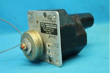Picture of Edo-Aire Mitchell Roll Pitch Servo Model: 1C363-1-184R (25125)