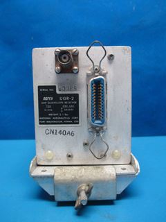 Picture of Narco UGR-2 UHF Glideslope Receiver and Mounting Base (10161)