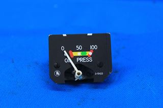 Picture of New Old Stock Rochester Oil Pressure Gauge P/N: 5-01153 (28784)