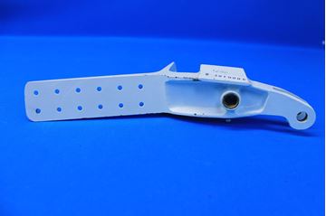 Picture of New Old Stock Boeing Aircraft Structural Fitting Component P/N 3666187-2 (19847)