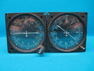 Picture of 1 Lot of 2 Used King Radio ADF Indicators KI-225-00 , P/N: 066-3017-00 (12108)