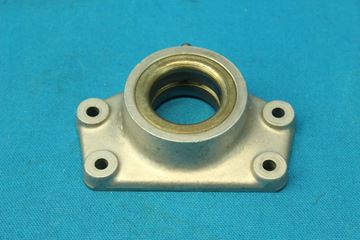 Picture of Cessna 402B Retainer P/N: 0842007-2 (27982)