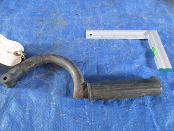 Picture of Piper Handle P/N: 21927-000 (2712)