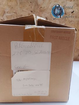 Picture of New BF Goodrich Cessna Nacelle to Tip RH Wing De-Icer w/Lights p/n 27S-7D5070-58