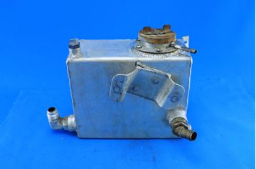 Picture of Used Cessna 414 Aircraft A/C Hydraulic Reservoir p/n 5154003-19 (21206)