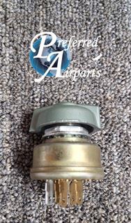 Picture of New Surplus Case IH Tractor Headlamp Switch, p/n 107200C2