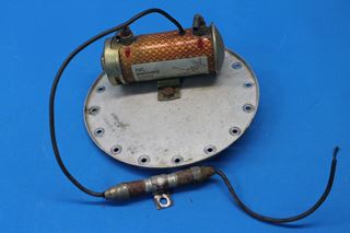 Picture of Used Cessna Textron Aircraft Fuel Pump with Mounting Plate p/n 6508092-1 (26225)