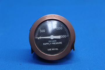Picture of Used Piper PA23-250 Aztec Oxygen Supply Pressure Gauge Core pn 800435-00 (25735)
