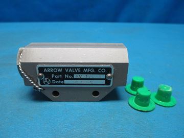 Picture of Used Arrow Valve Mfg Co Aviation Valve p/n AV17010, AV-17010 (10697)