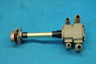 Picture of Used Cirrus Aircraft Fuel Selector Valve, p/n FS2520D2-4B2MC (24367)