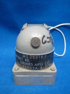 Picture of Used Grimes Aircraft Approach Light, p/n MS25318-1, 32005A-6-7796 (7546)