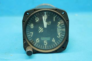 Picture of Used Aerosonic Aircraft Altimeter Core, p/n 101627-01696 (25012)