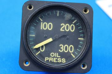Picture of Used Kollsman Aircraft Oil Pressure Gauge Core pn 1074-05-2699 (28787)