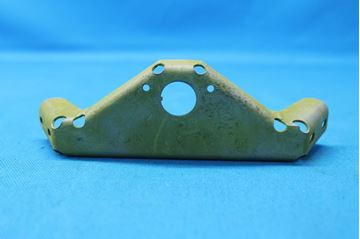 Picture of Used Piper PA31-350 Navajo Right Main Landing Gear Bracket p/n 41985-001 (27671)